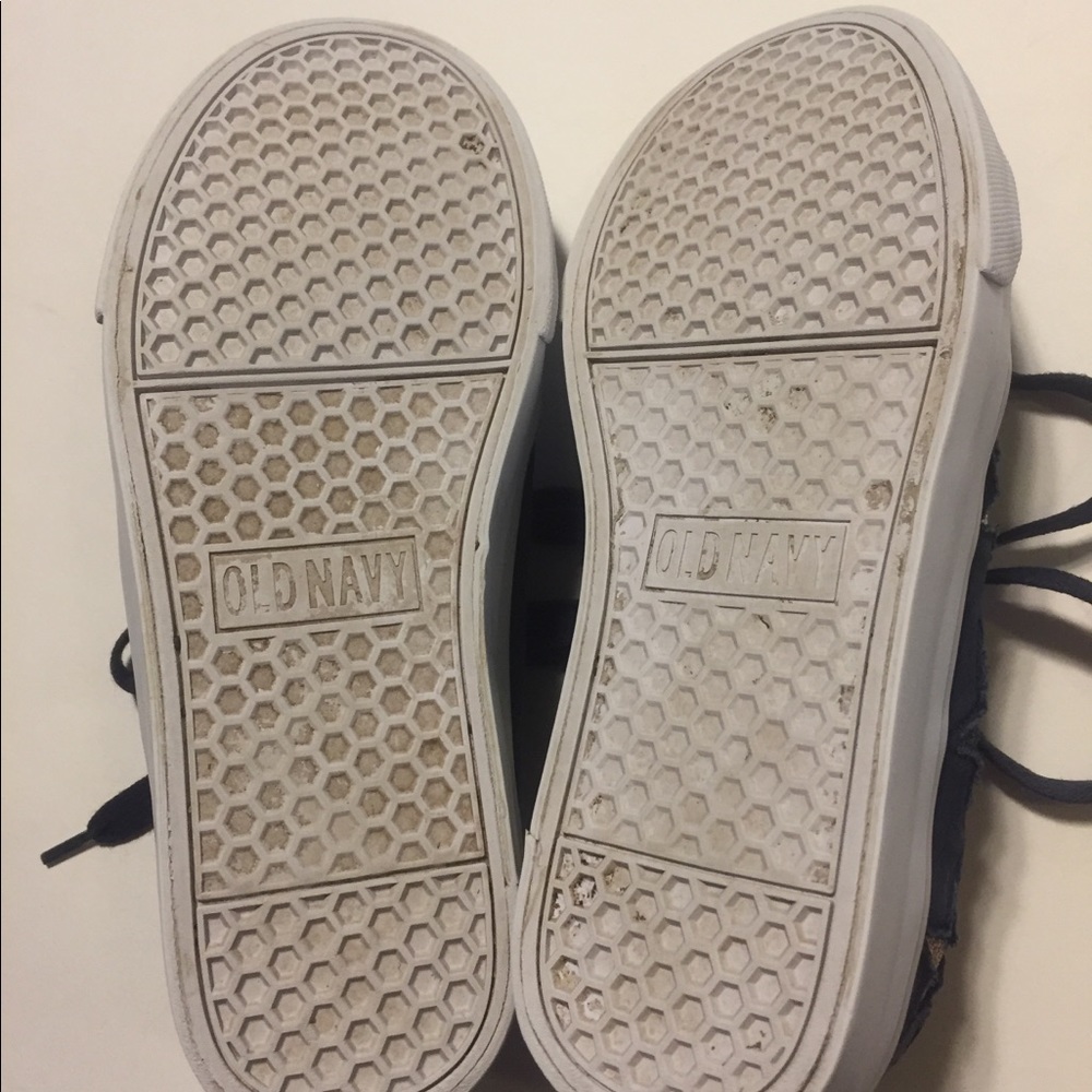 Old Navy Girls Sneakers - Picture 6 of 7
